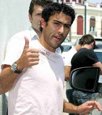 Ο Ολυμπιακός συμφώνησε με τη Σαχτάρ και έδωσε διορία στον Καστίγιο για να απαντήσει