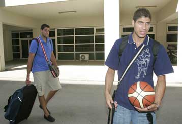 Προβλήματα στην Εθνική, τραυματίες Βασιλόπουλος και Τσαρτσαρής