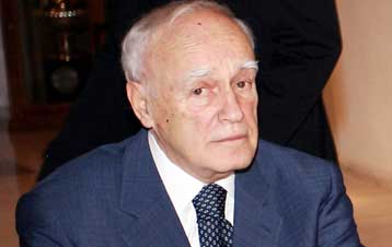 Φόρο τιμής στον Αρχιεπίσκοπο Μακάριο από τον Κ.Παπούλια