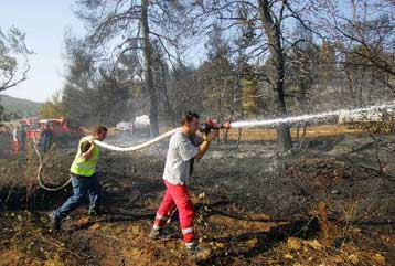 Σχέδιο εμπρησμού «βλέπουν» οι κάτοικοι στη Σταμάτα Αττικής