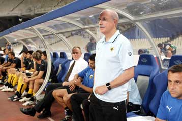 Ποιότητα, αισιοδοξία και μυστικότητα για επιθετικό από Φερέρ, Δέλλα, Αρουαμπαρένα