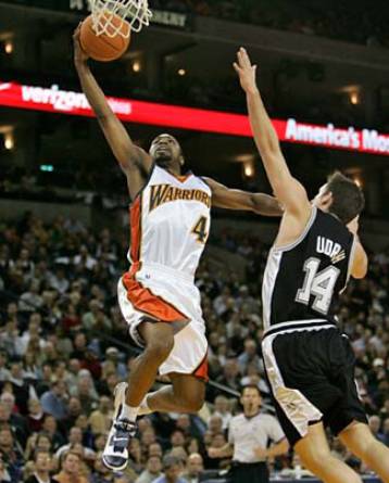 Καθυστερεί κι άλλο ο ΜακΛίοντ, ψάχνει για άλλον γκαρντ ο Γκέρσον