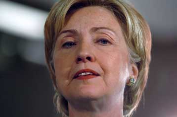 Η «κατάρα» των φοιτητικών χρόνων χτυπά και τη Χίλαρι Κλίντον