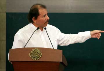 Ανταλλαγή των σοβιετικών πυραύλων με ιατρική τεχνολογία προτείνει ο Ορτέγκα στις ΗΠΑ