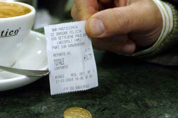 Αποδείξεις από νυχτερινά κέντρα και μπαρ στη λίστα κατά της φοροδιαφυγής