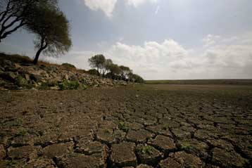 Διακοπές διαρκείας συστήνει στους κατοίκους της Αγκυρας ο δήμαρχός της
