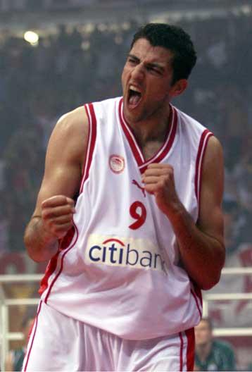 «Ομάδα για πολλά χρόνια» θεωρεί ότι χτίζεται στον Ολυμπιακό ο Γιάννης Μπουρούσης