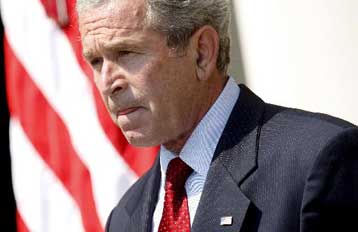 Η αμερικανική Γερουσία ενέκρινε το νομοσχέδιο επέκτασης της παρακολούθησης «υπόπτων»