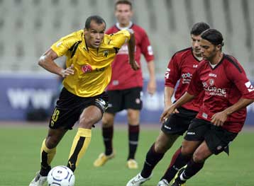 Μετεξεταστέα έμεινε η ΑΕΚ στο τελευταίο τεστ πριν Σεβίλη, έχασε 3-1 από τη Λιβόρνο