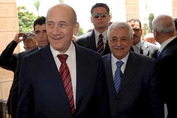 Ισραηλινός πρωθυπουργός για πρώτη φορά σε παλαιστινιακό έδαφος από το 2000