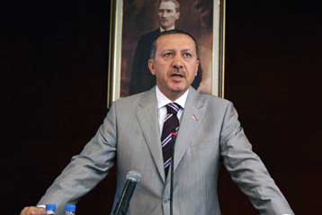 Εντολή σχηματισμού νέας κυβέρνησης έλαβε ο Ερντογάν από τον πρόεδρο Σεζέρ