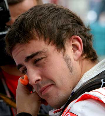 Στα άκρα οι σχέσεις McLaren-Αλόνσο, την επιστροφή του στη Renault σκέφτεται ο Ισπανός