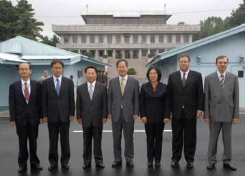 Εξαμερείς συνομιλίες για την επέκταση της βοήθειας στην Β.Κορέα