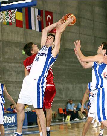 Πλώρη για τετράδα έβαλε η εθνική Εφήβων στο Ευρωπαϊκό μετά το 85-59 επί της Εσθονίας