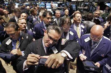 Τα private equity επιμένουν και αντλούν κεφάλαια-ρεκόρ παρά την πιστωτική κρίση