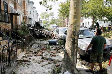 Υποχωρούν τα προβλήματα από τις έντονες βροχοπτώσεις στην Νέα Υόρκη