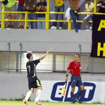 Ενθουσιασμένος ο Κάλβο από τον κόσμο, ικανοποιημένος ο Ολίβα από το σύνολο