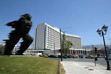 Αύξηση 6% της μέσης πληρότητας στα ξενοδοχεία της Αττικής τον Μάιο και τον Ιούνιο