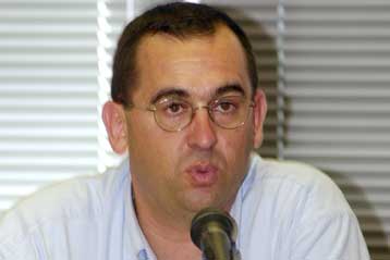 Με κινητοποιήσεις απειλεί η ΠΟΕ-ΟΤΑ για τα βαρέα και ανθυγιεινά