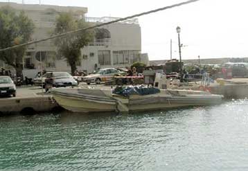 Ο χειριστής του ταχύπλοου στη Χίο υποστηρίζει ότι οι λιμενικοί δεν προειδοποίησαν