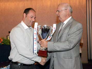 Τον πρώην παίκτη των Ράπτορς Τσεζάρι Τριμπάνσκι απέκτησε το Περιστέρι