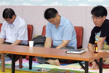 Επίκειται η απελευθέρωση των δυο Κορεατισών ομήρων λένε οι Ταλιμπάν