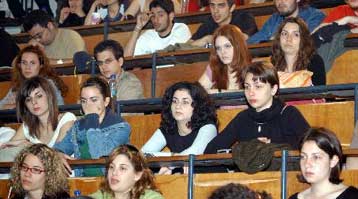 Αυξάνεται ο αριθμός των εισακτέων στο Ανοικτό Πανεπιστήμιο