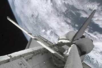 «Πυρετός» στη NASA για την ασφαλή επιστροφή του Endeavour στη Γη