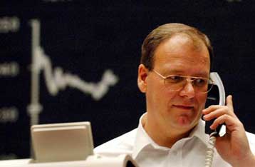 Επιβράδυνση για την οικονομική ανάπτυξη στην ευρωζώνη το δεύτερο τρίμηνο