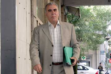 Εκλογές στις 16 Σεπτεμβρίου «βλέπουν» πλέον και στο ΠΑΣΟΚ