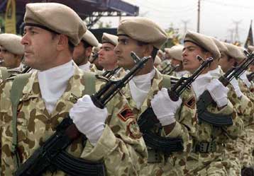 Στον κατάλογο των τρομοκρατικών οργανώσεων ίσως προστεθούν οι «Φρουροί της Επανάστασης»