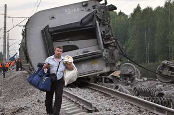 Ρώσους εθνικιστές «βλέπουν» οι Αρχές πίσω από τη βομβιστική επίθεση σε αμαξοστοιχία