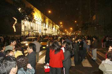 Εκατοντάδες νεκροί στο Περού από ισχυρό χτύπημα του Εγκέλαδου