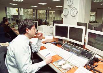 Πάνω από τα 35 δισ. ευρώ αναμένεται να σκαρφαλώσει ο κρατικός δανεισμός το 2007