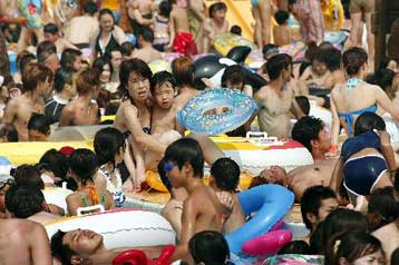 Καύσωνας πλήττει την Ιαπωνία, νεκροί και προβλήματα στην ηλεκτροδότηση