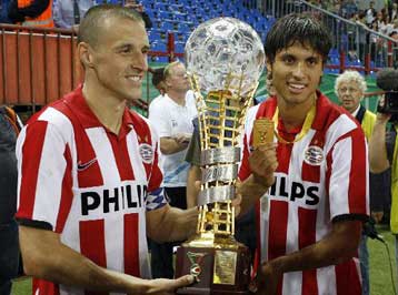 Πρεμιέρα στην Ολλανδία με εκτός έδρας δοκιμασίες για Αϊντχόφεν και Αγιαξ