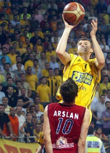 Στον Αρη θα συνεχίσει ο Σιμόνας Σεραπίνας μέχρι το 2009