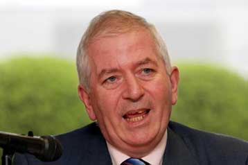 Στο στόχαστρο της Κομισιόν οι οίκοι πιστοληπτικής αξιολόγησης