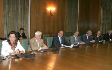 Απολογισμός, δεσμεύσεις και βολές κατά ΠΑΣΟΚ στο τελευταίο Υπουργικό Συμβούλιο