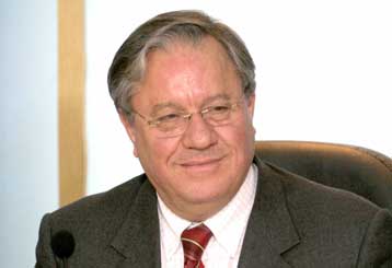 Αποχωρεί από την ενεργό πολιτική ζωή ο Απόστολος Ανδρεουλάκος