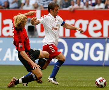 Νίκες της Μπόχουμ και του Αμβούργου επί της Κότμπους και της Λεβερκούζεν αντίστοιχα