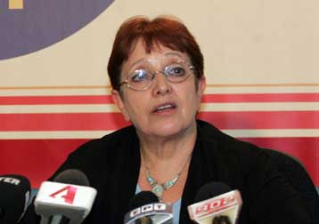 Επίσημη πρώτη της προεκλογικής εκστρατείας του ΚΚΕ με βολές κατά πάντων