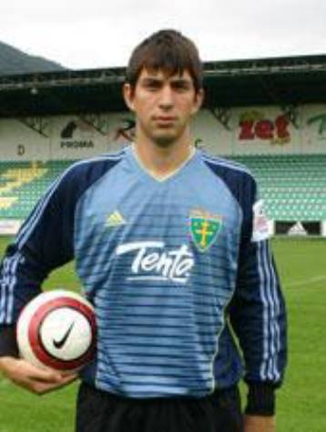 Το «ναι» της Ζίλινα περιμένει η ΑΕΚ για την απόκτηση του Ντούσαν Κούτσιακ