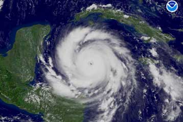 Προς το Μεξικό κινείται ο κυκλώνας Ντιν συνεχίζοντας την καταστροφική του πορεία