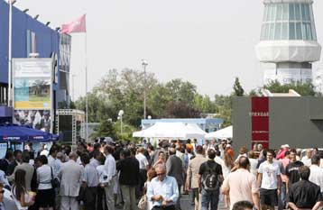 «Συνωστισμός» πολιτικών αρχηγών στο λιμάνι της Θεσσαλονίκης το τριήμερο της ΔΕΘ