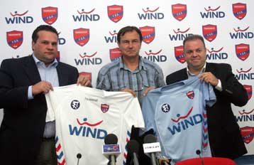 Μέχρι το 2010 στον πάγκο του Πανιωνίου ο Λίνεν