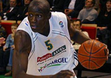 Η ΑΕΚ απέκτησε τον Αμάρα Σι και περιμένει την απάντηση του Μουλαομέροβιτς