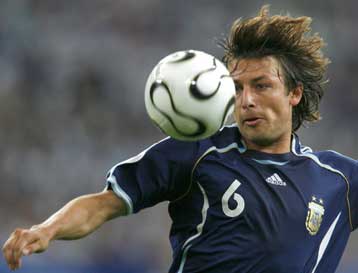 Η Ρεάλ απέκτησε τον Χάιντσε από την Μάντσεστερ Γ. και τον Ρόμπεν από την Τσέλσι