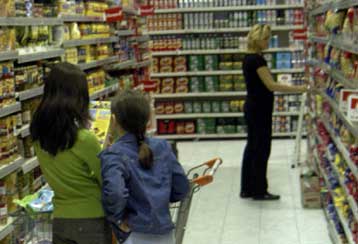 Αυξήσεις έως και 15% σε εκατοντάδες προϊόντα ευρείας κατανάλωσης