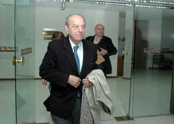 «Πιέζεται ο Γ.Ζορμπάς να παραιτηθεί;» ρωτά το ΠΑΣΟΚ την κυβέρνηση